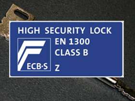 تست مقاومت در برابر دستکاری قفل فلزی اداری پرتردد در آزمایشگاه تخصصی